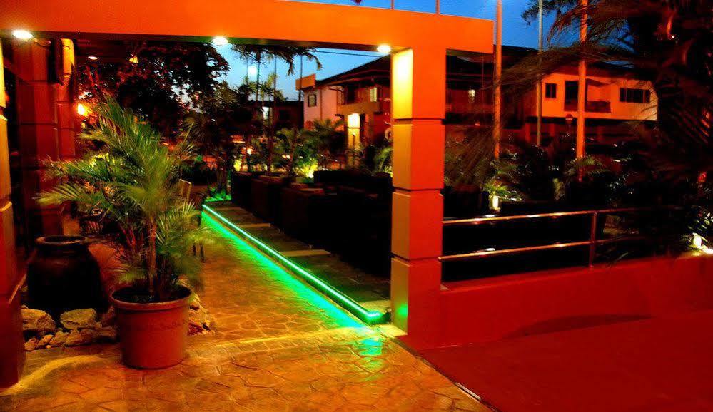 Hotel Elegance Nv Paramaribo Exteriör bild
